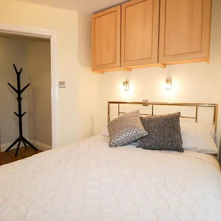 Tethera Apartment *